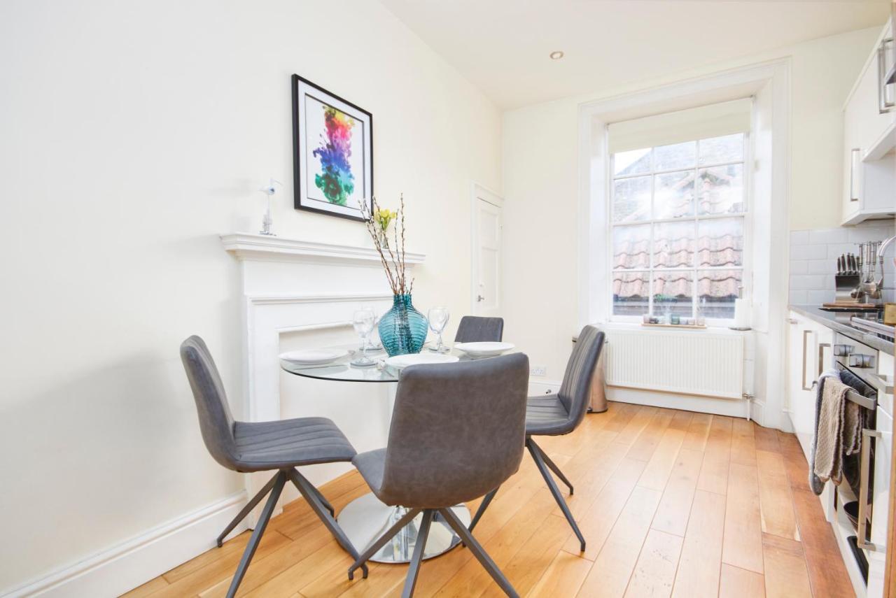 The Stunning Duplex Gem In The Heart Of Bath Lägenhet Exteriör bild