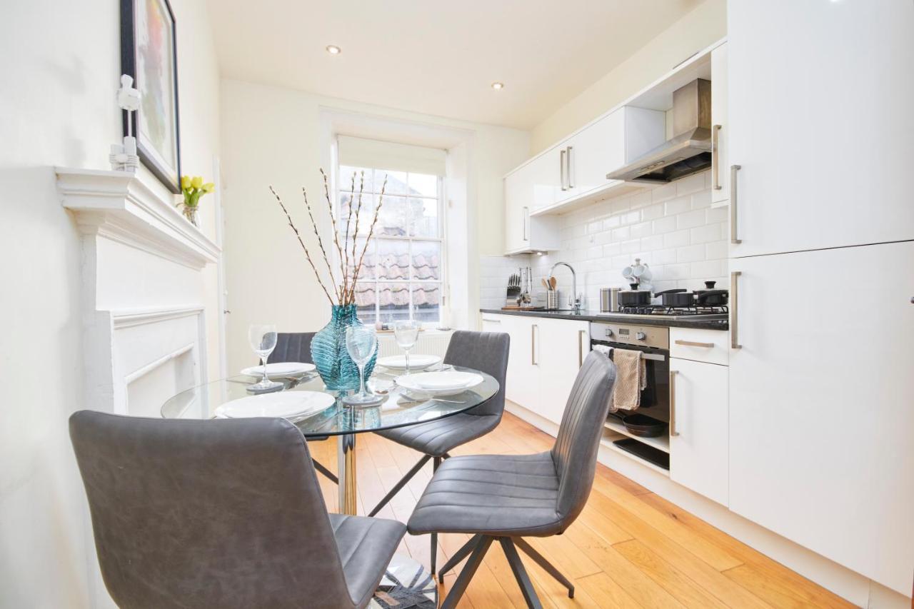 The Stunning Duplex Gem In The Heart Of Bath Lägenhet Exteriör bild
